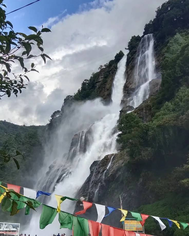 Best Time to Visit Dharamshala 2026 – Complete Weather Guide for Every Season