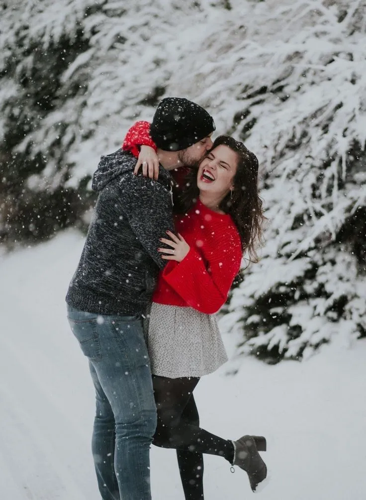 Romantic Honeymoon Bliss in Kashmir